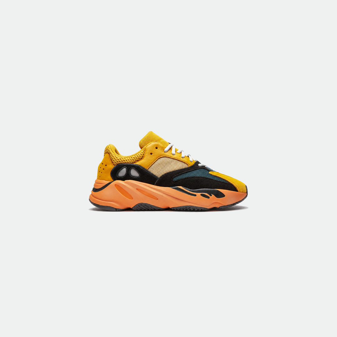 Shoes Boost 700 Sun