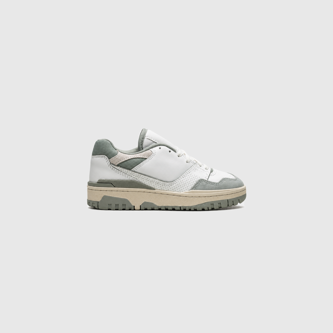 Shoes 550 Seafoam Green