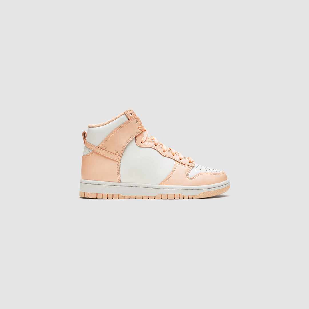 Shoes Dunk High Crimson Tint