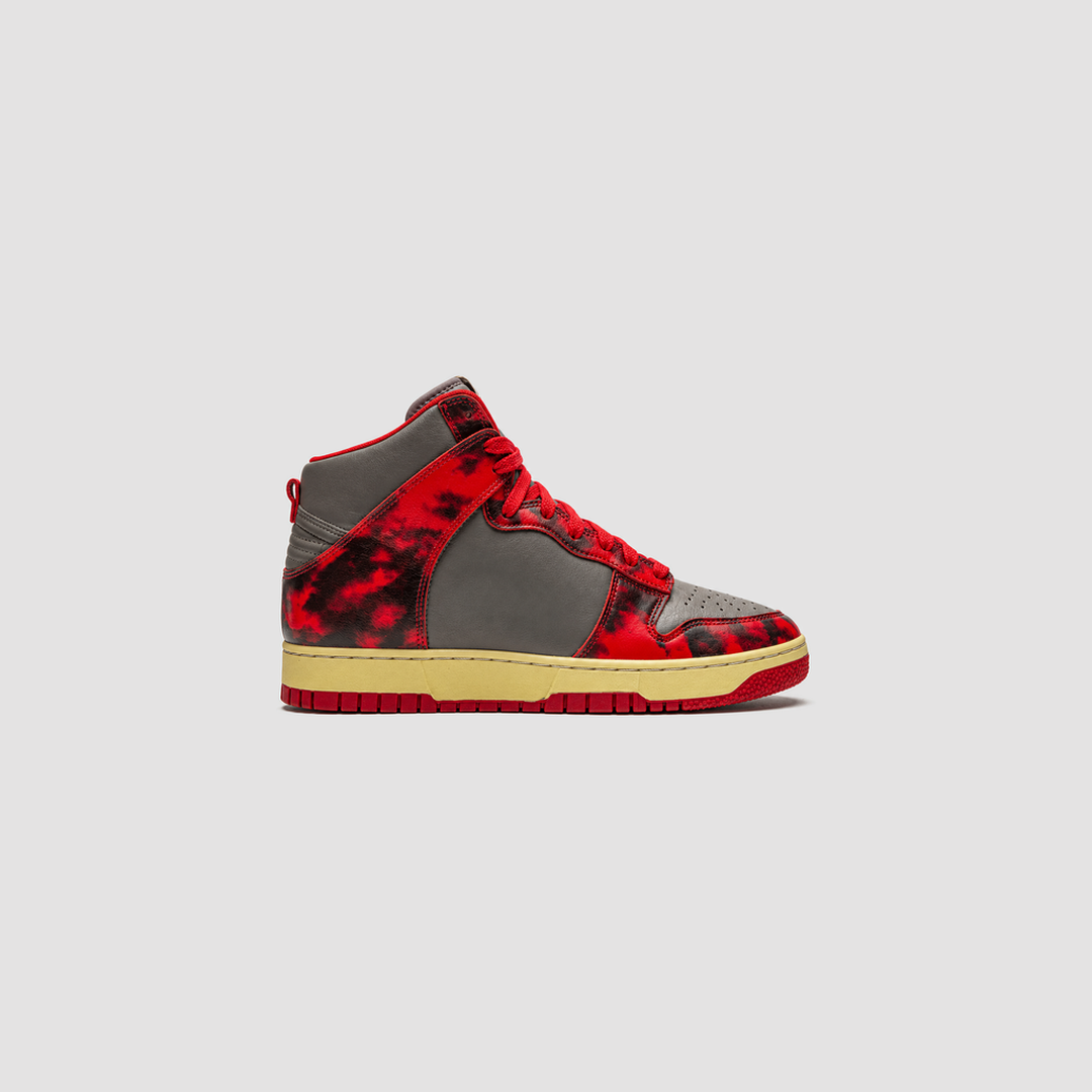 Shoes Dunk High Red Acid Wash
