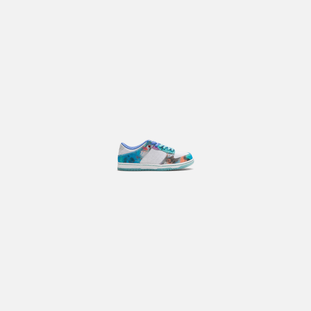 Shoes Dunk Low Futura Laboratories Bleached Aqua