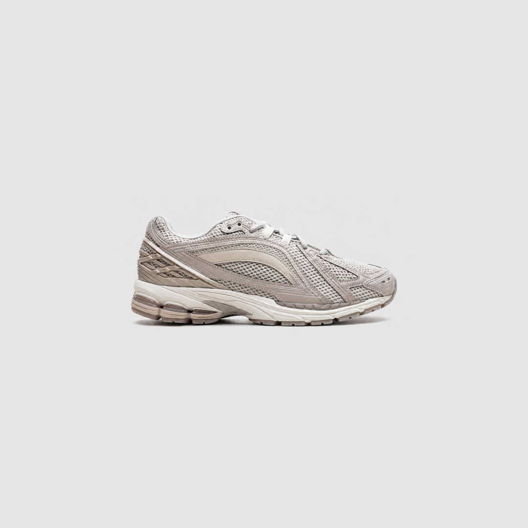 Shoes 1906R Grey Day