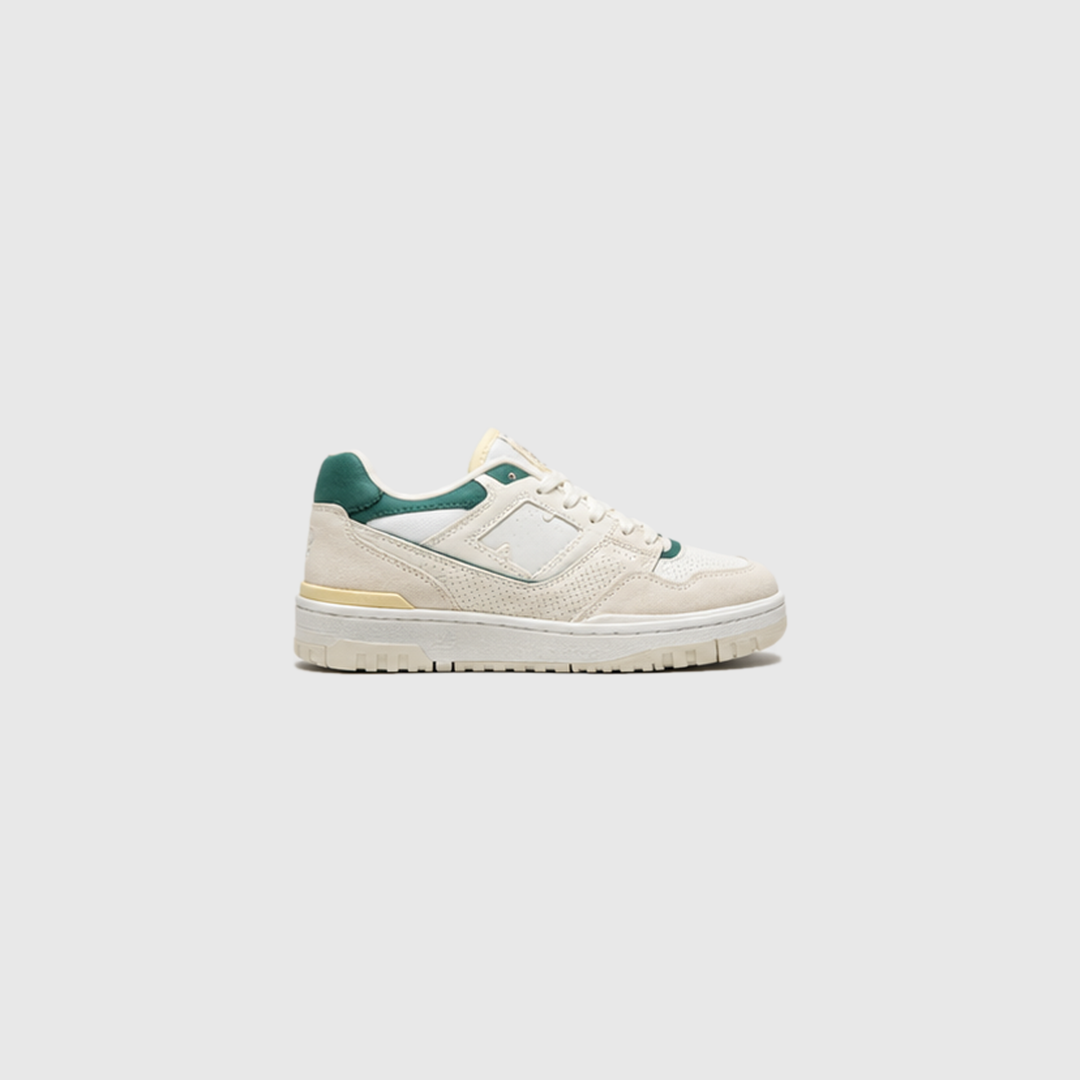 Shoes 550 Reflection