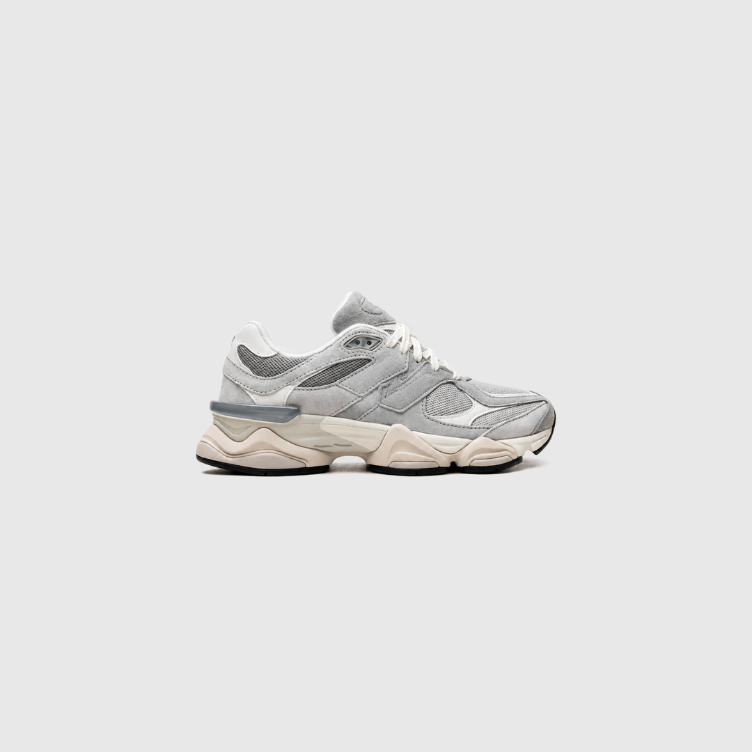 Shoes 9060 Sea Salt White LAST PAIRS