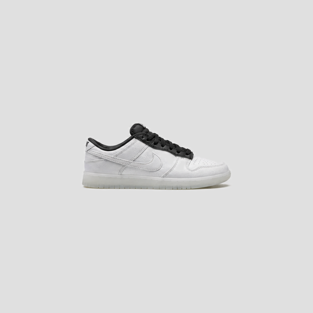 Shoes Dunk Low Fragment White