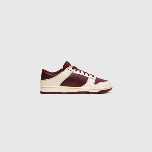 Shoes Dunk Low Valentine s Day PD0739